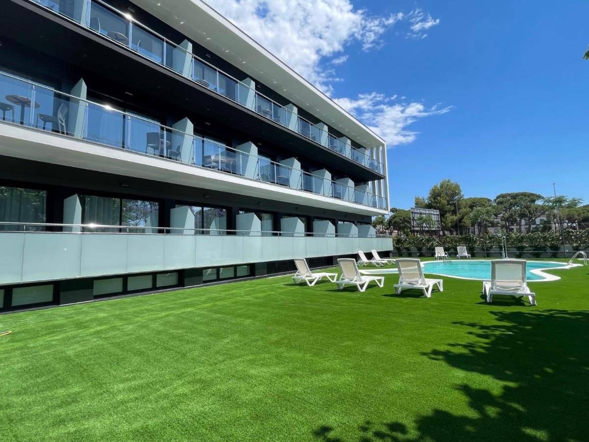 Hotel C31 Castelldefels Exterior photo